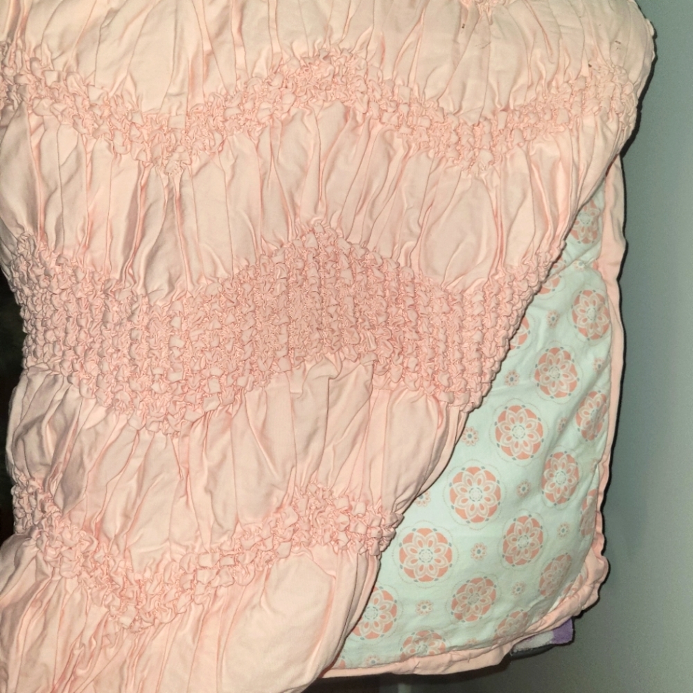 PeanutShell Comforter complete with skirt, and extra blankets